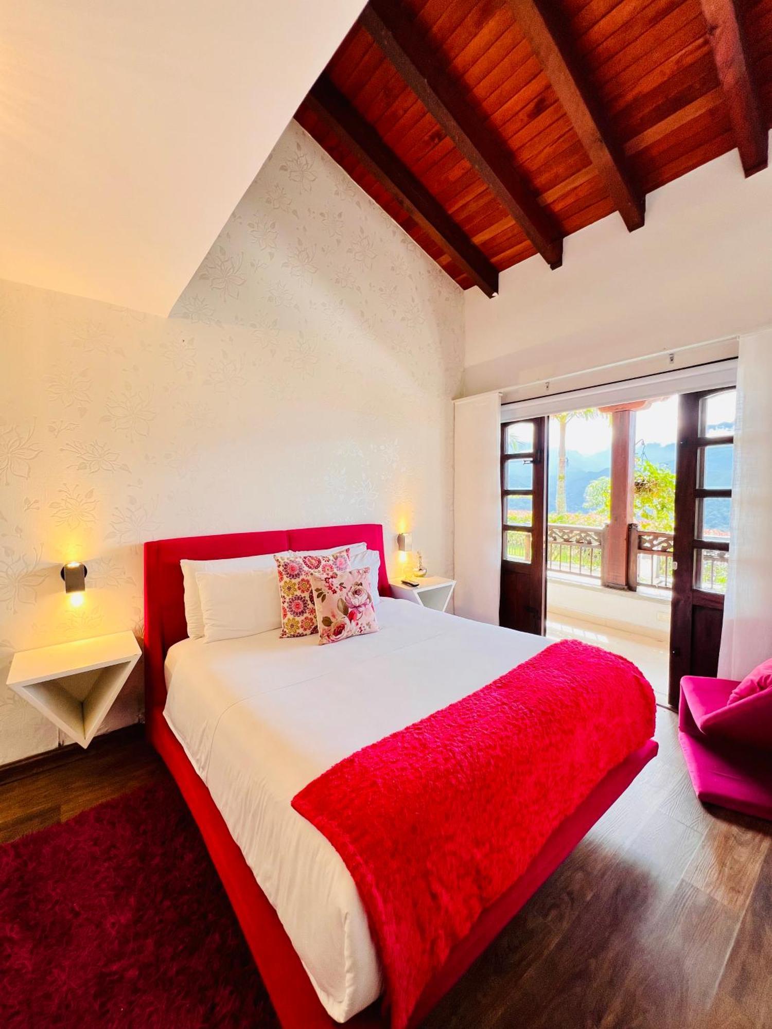 Hotel Reserva Monarca ซาเลนโต ภายนอก รูปภาพ